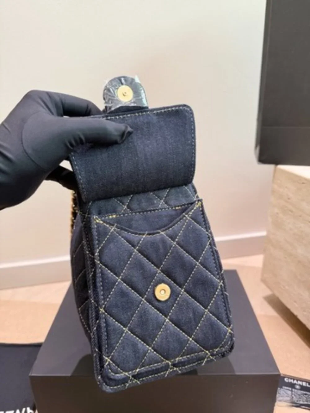 Luxury 25C Hobo Bucket Bag 26cm Quilted Denim Drawstring Shoulder Bag - Picture 5 of 9